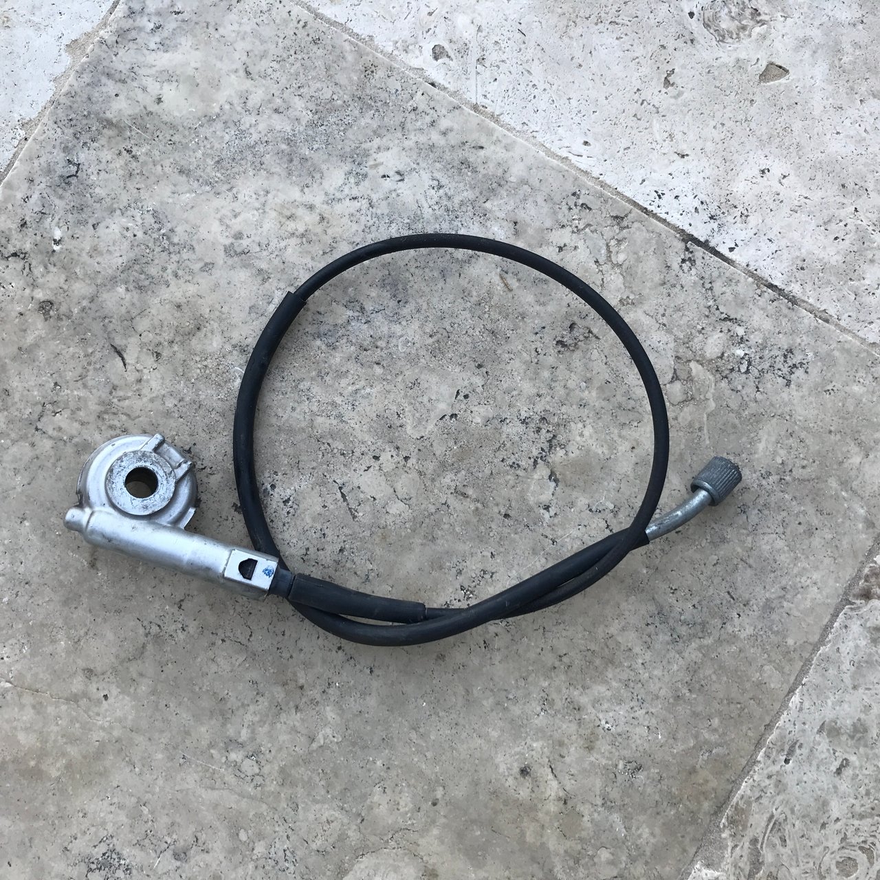 Honda 125 cbr cable compteur KMS 2008