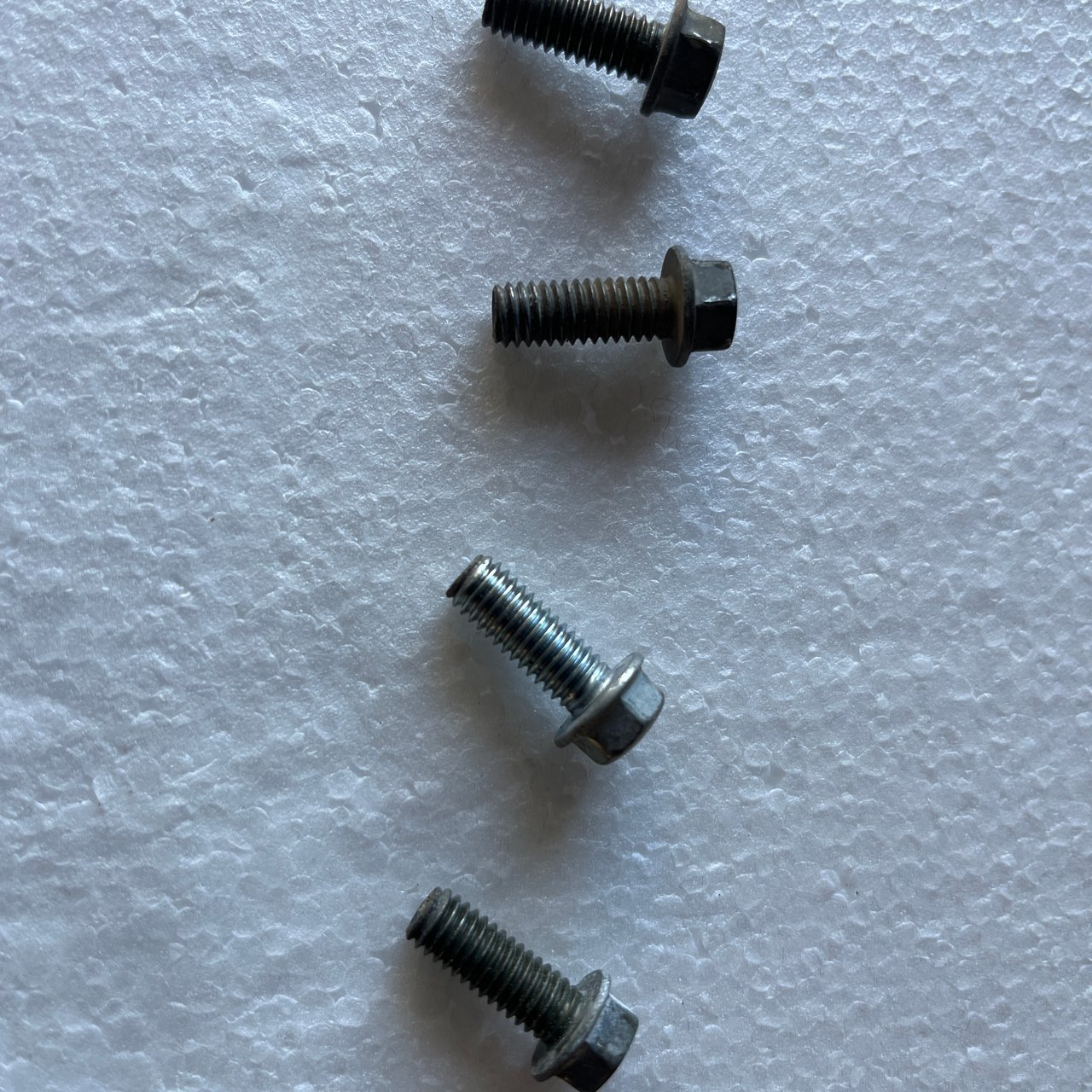 125 tdr visserie garde boue avant 1993-2003 4fu/5ae yamaha