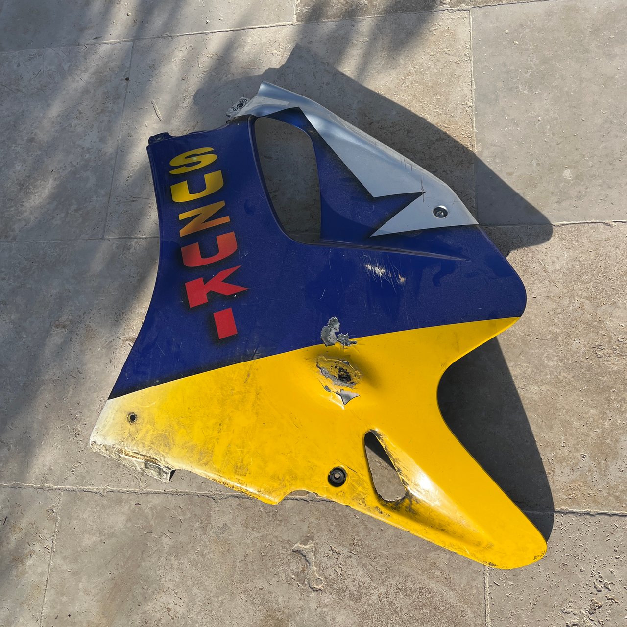 GSXR 750 w  Carenage flanc avant Gauche suzuki