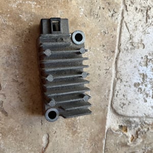 125 Tw yamaha régulateur  serie 1 année  2000