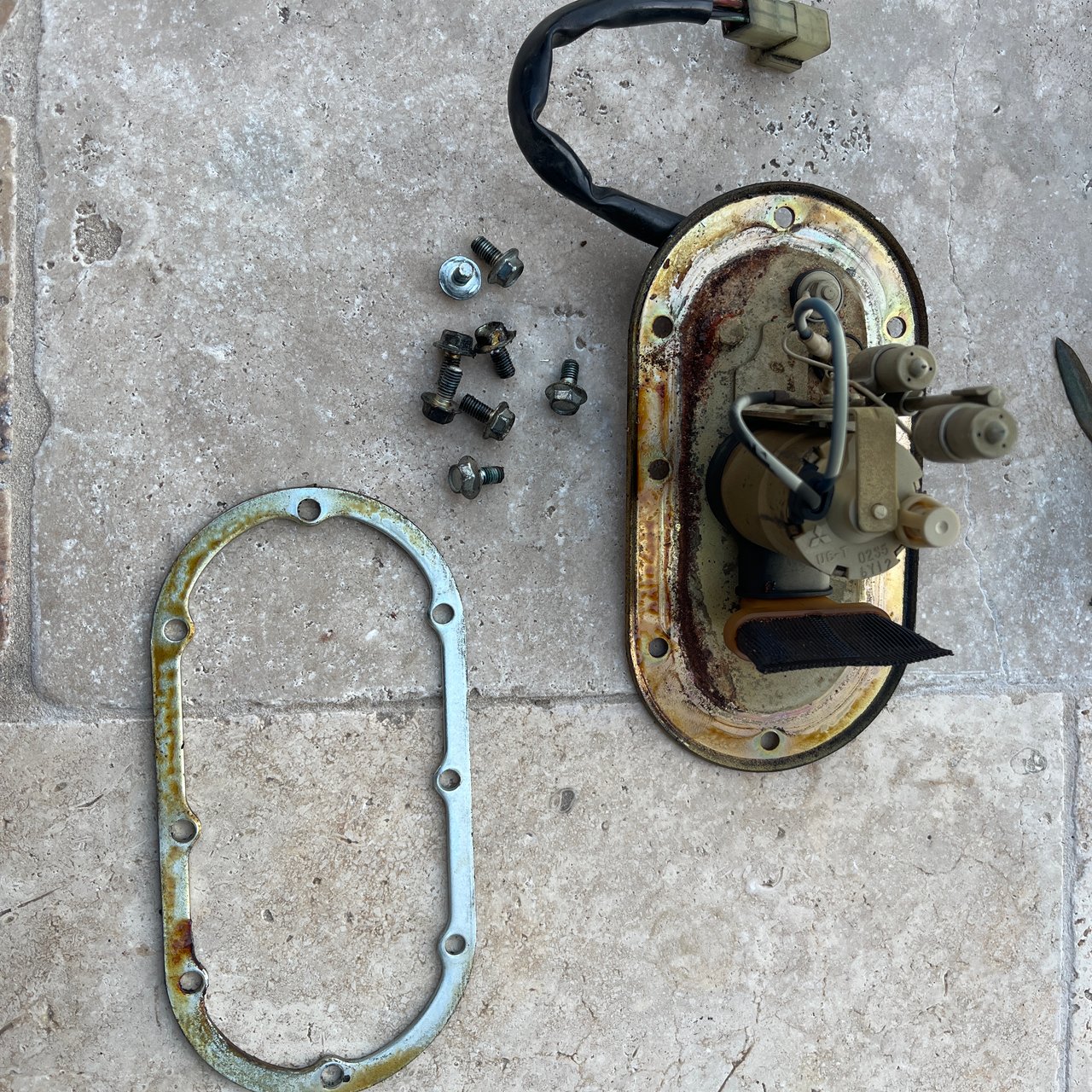 Pompe essence SUZUKI GSXR 600 SRAD de 1996 / 2000