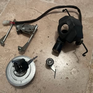 125 cbf kit serrures complet avec 2 clefs 2009 Honda