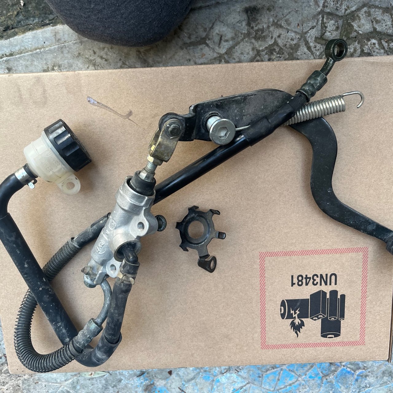 TDR 125 maitre cylindre  Frein arriere  4fu/5ae 1993 - 2004