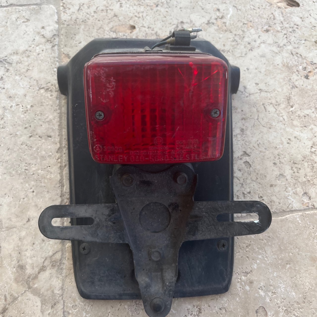 TW 125 yamaha  phase 2 bavette et feu stop