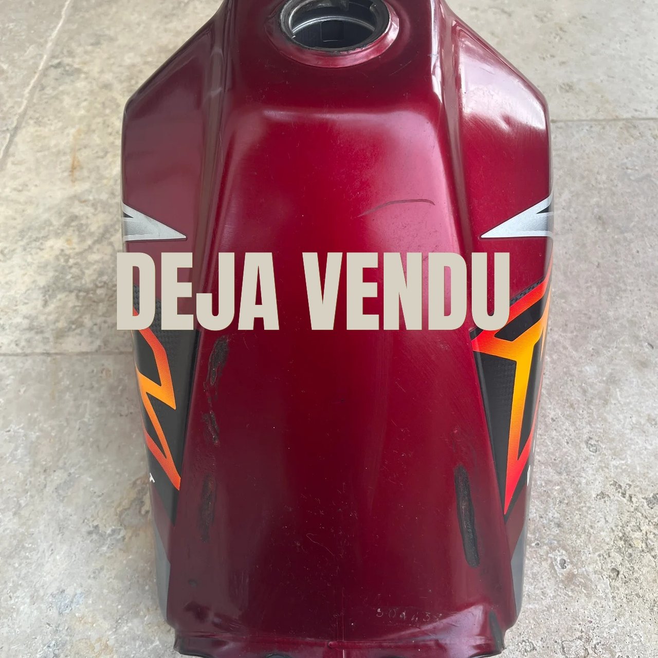 DR 125 SE Réservoir essence Suzuki 1999