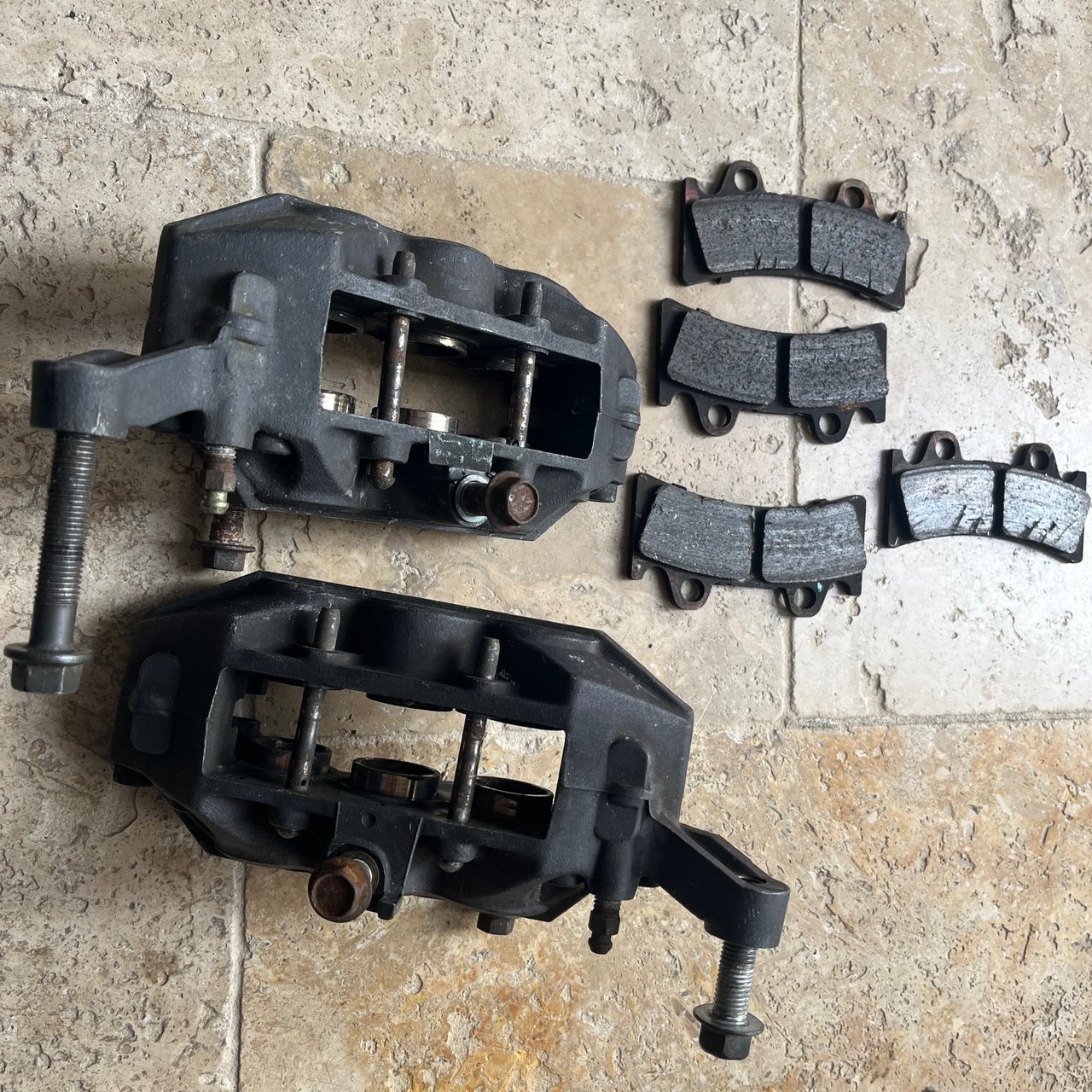 Etriers de frein avant Yamaha YZF 750 de 1993 a 1996