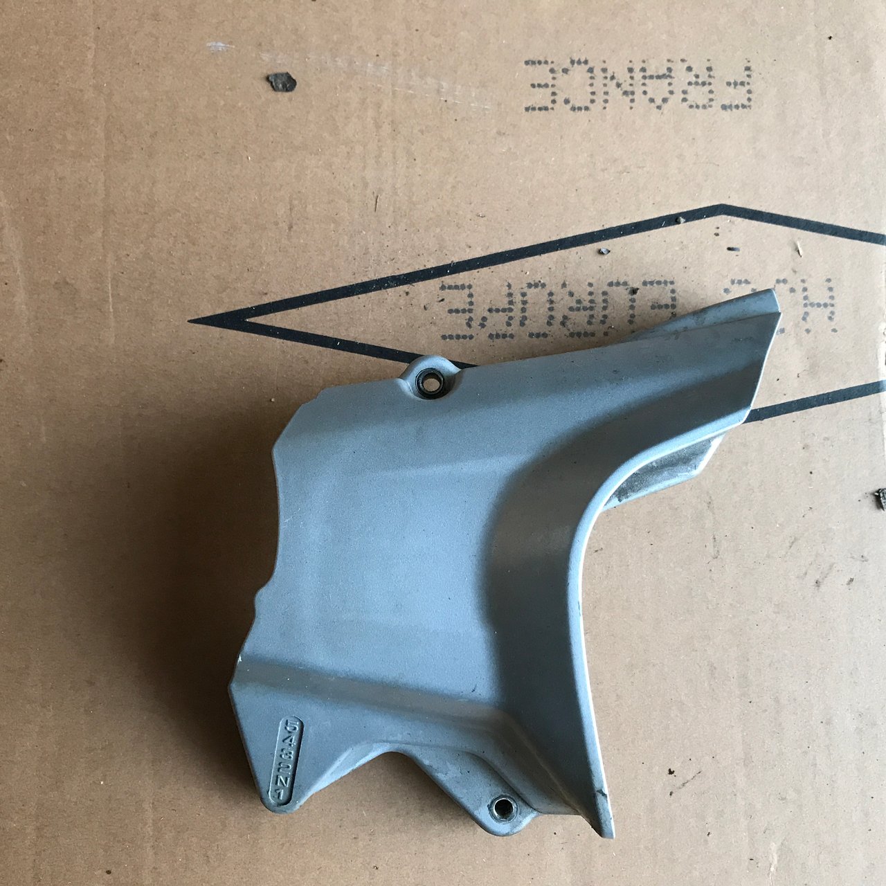 HONDA CBf 125 - 2008 - CARTER CACHE pignon sortie boîte