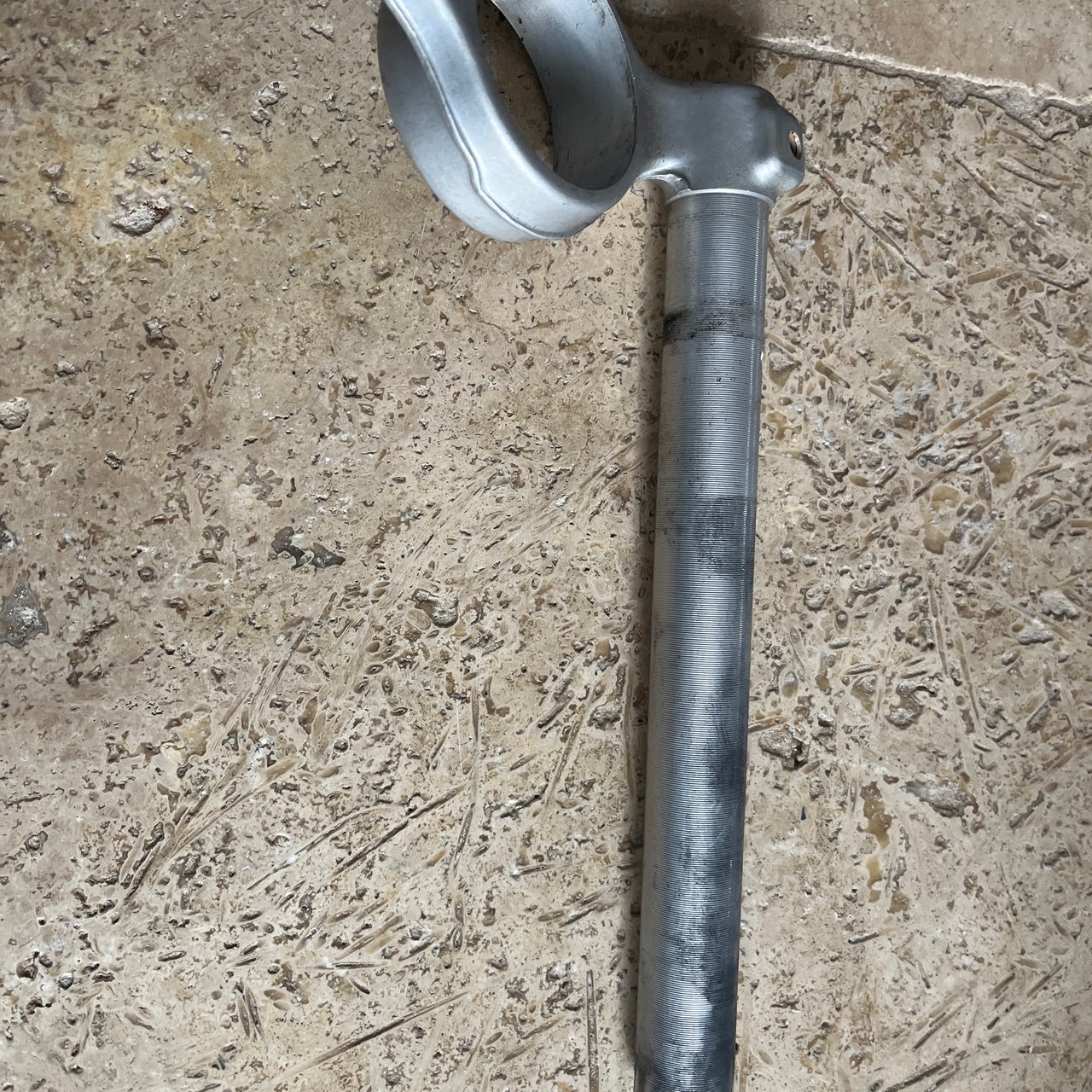 Demi guidon droit SUZUKI 750 GSXR de 2000 à 2003.