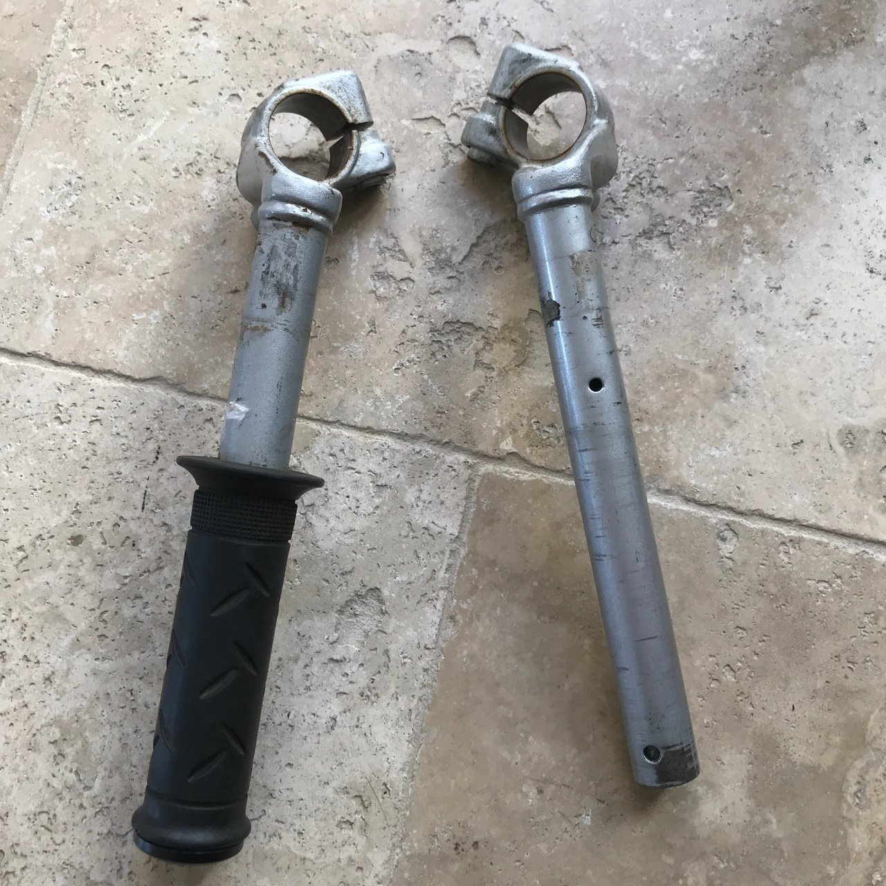 Honda 125 cbr paire demi guidon 2008