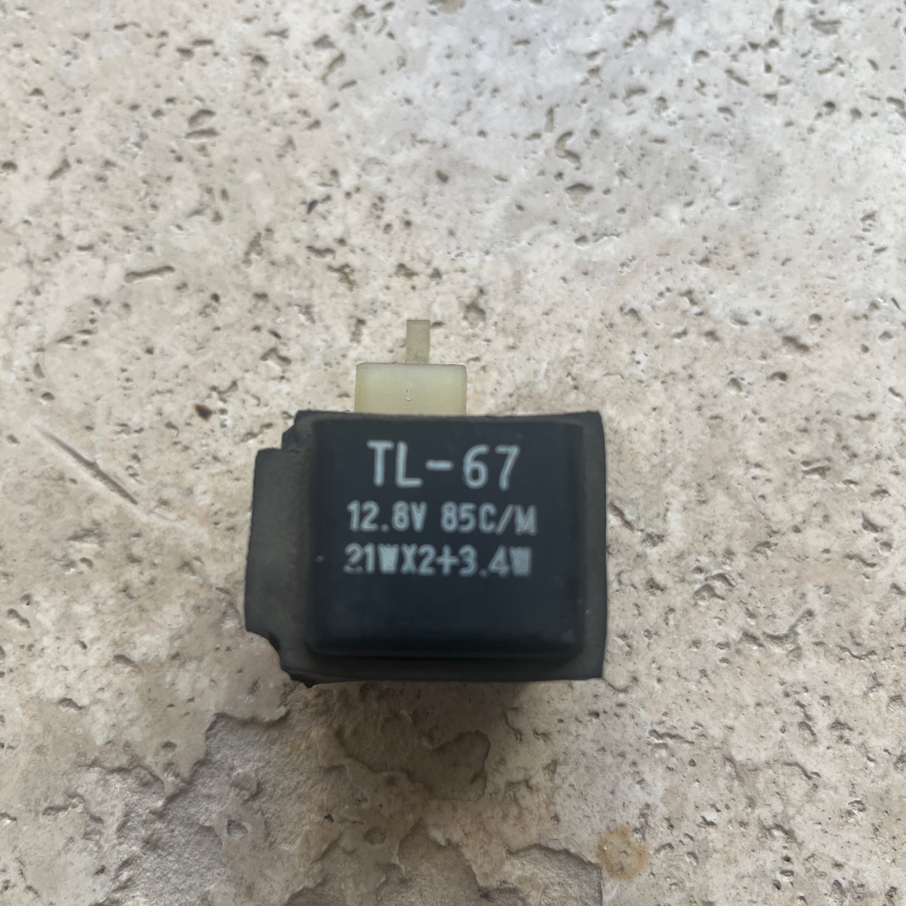 Suzuki 750 GSXR w Relais centrale electrique TL-67