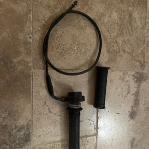 Honda 125 cbf cable et poignée  accelerateur 2009