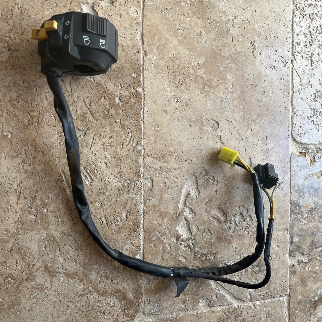 Suzuki 125 dr se commodo gauche 1999