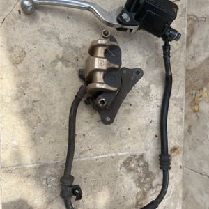 Honda 125 cbr frein avant  2008