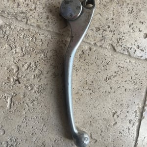 gsx-r 750  w poignée, Leviers de frein origine