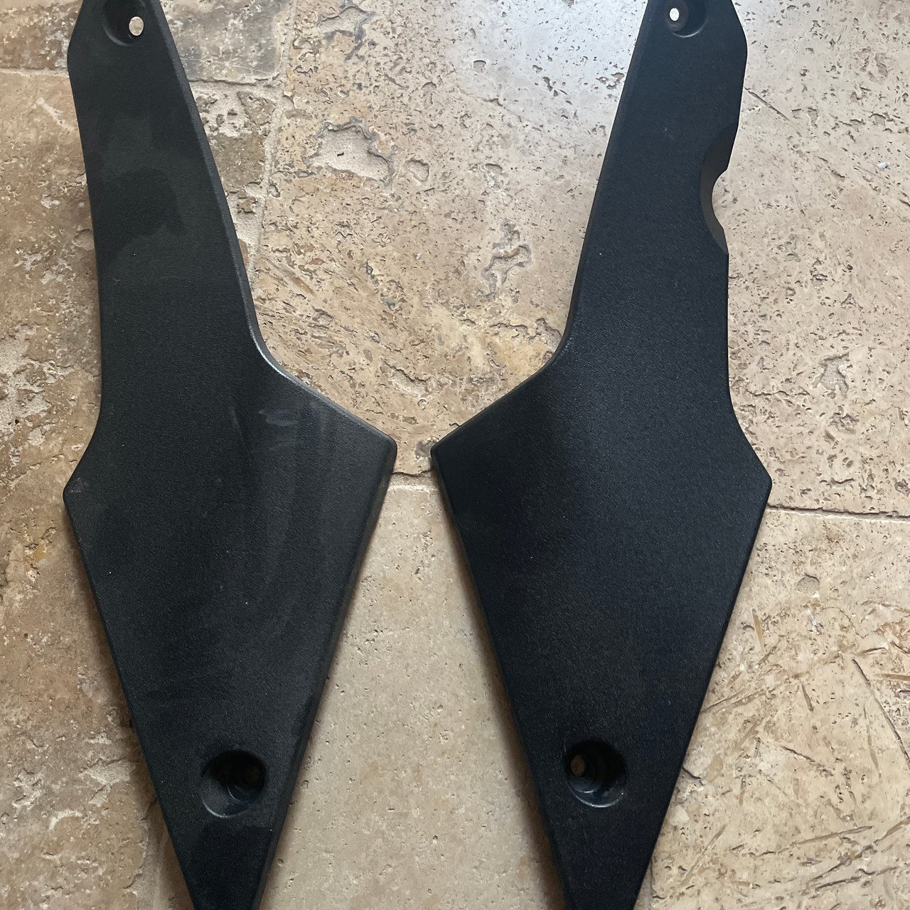 Triumph Speed Triple 955 I - Cache lateraux gauche et droit noir