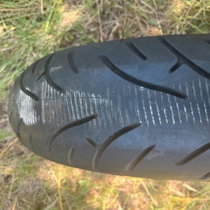 850 tdm 4 tx roue avec pneu quasi neuf arriere yamaha 2001