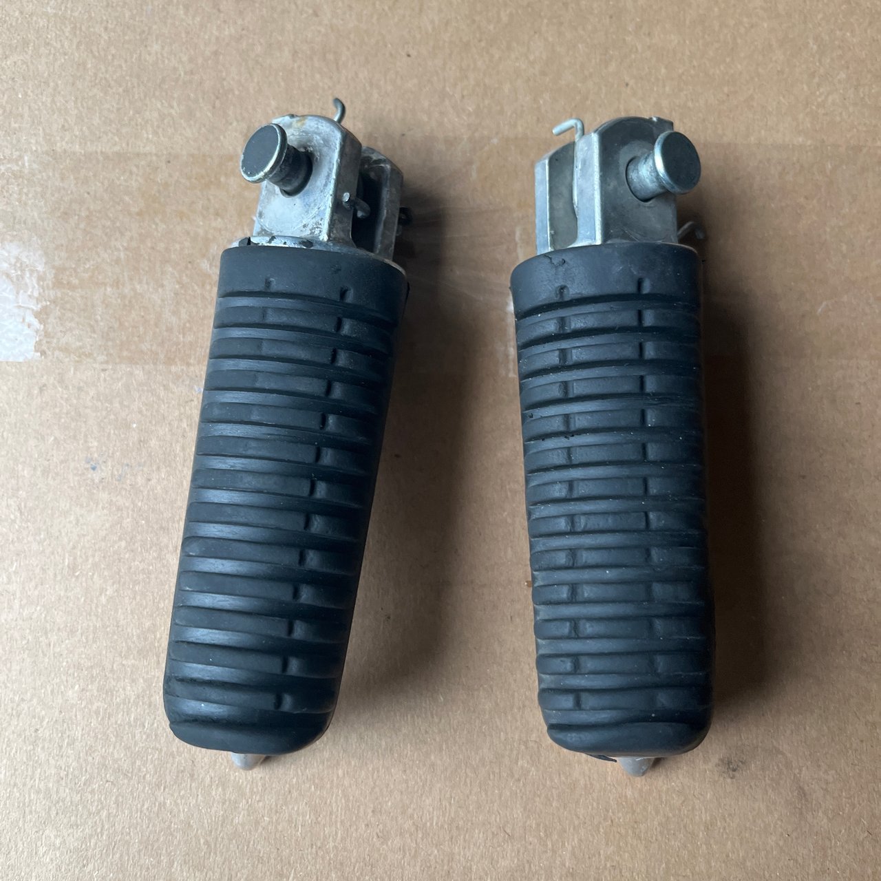 125 tdr paire Cale pieds avant 4fu/5ae 1993 - 2004