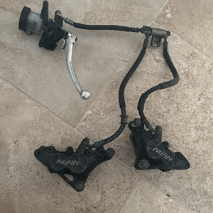 Frein avant complet Suzuki GSXR 750 w ( 92-95 )