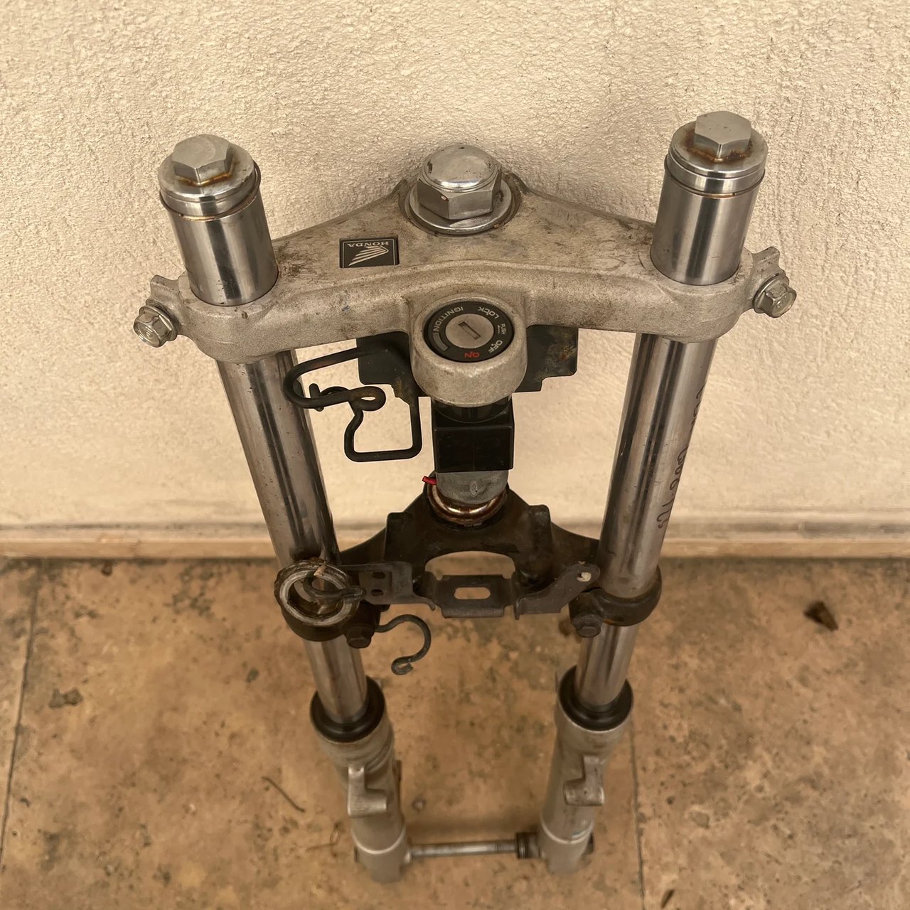 Honda 125 cbr fourche complete 2008