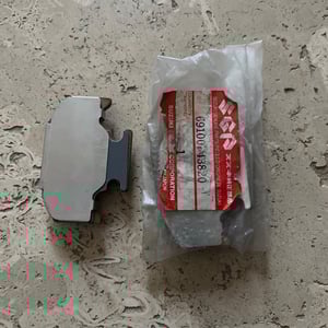 Plaquettes frein 69100-43820  origine suzuki