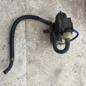 850 tdm 4TX pompe a essence YAMAHA 2001