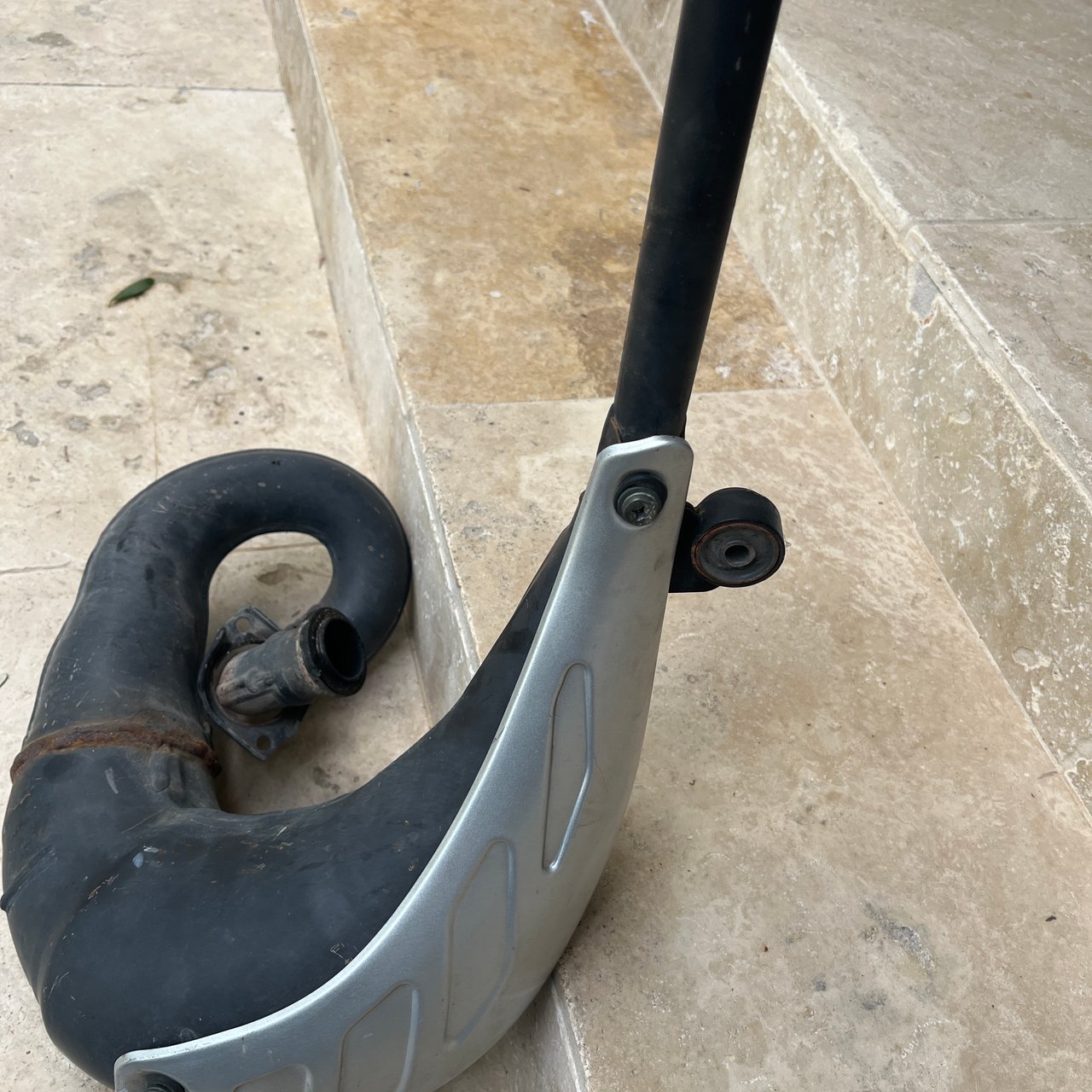 125 tdr  collecteur echappement origine et plaque  yamaha 4fu 5ae