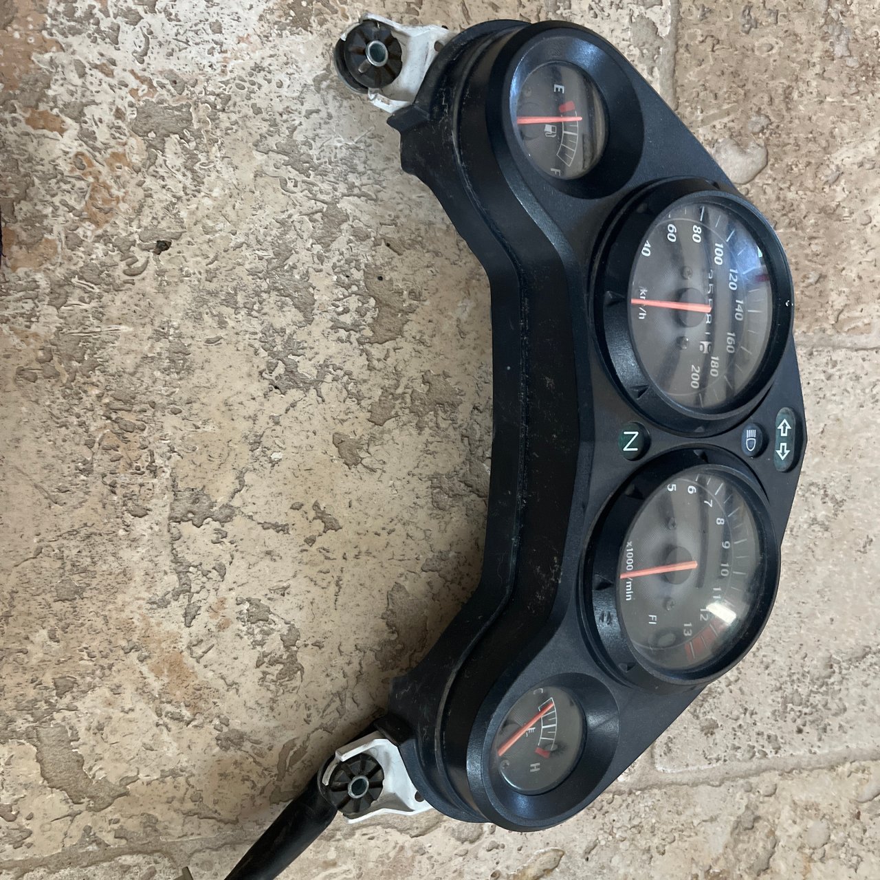 Honda 125 cbr compteur tableau de bord 2008