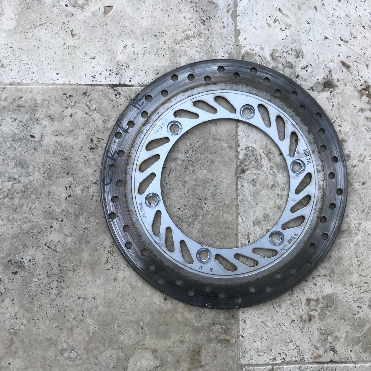 Honda 125 cbr disque frein Avant 2008