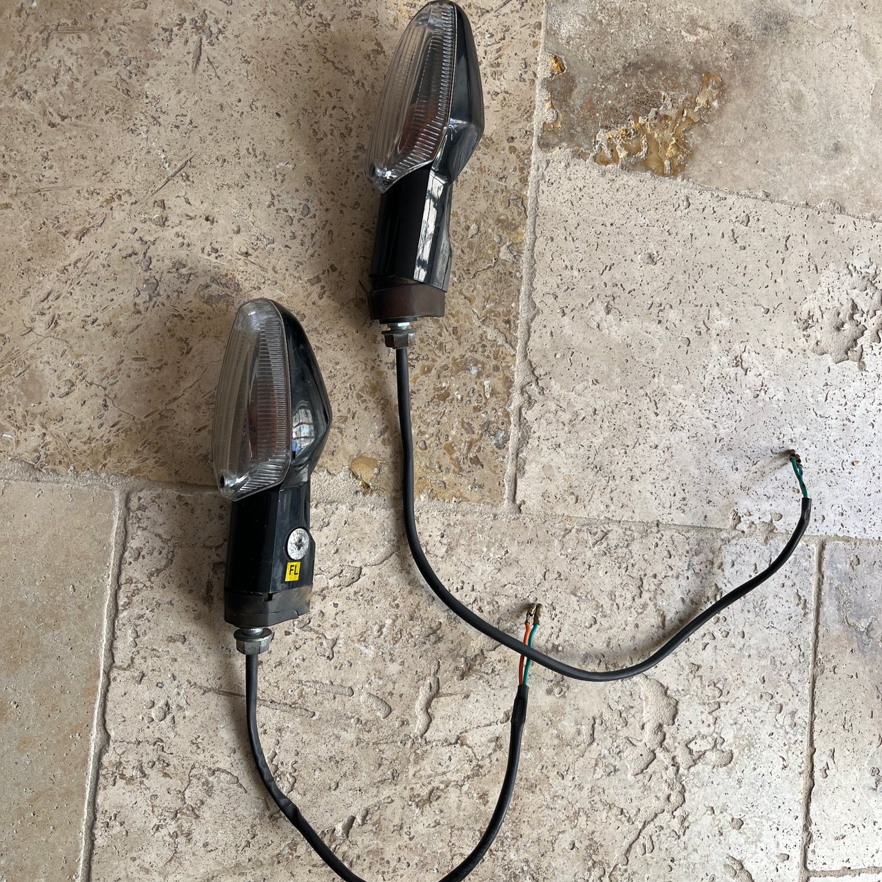 125 cbf clignotants Avant 2009Honda