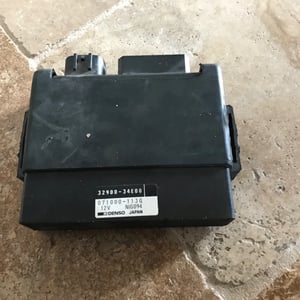 CDI GSXR 600 SRAD REF 32900-34E00 années 1997/2000