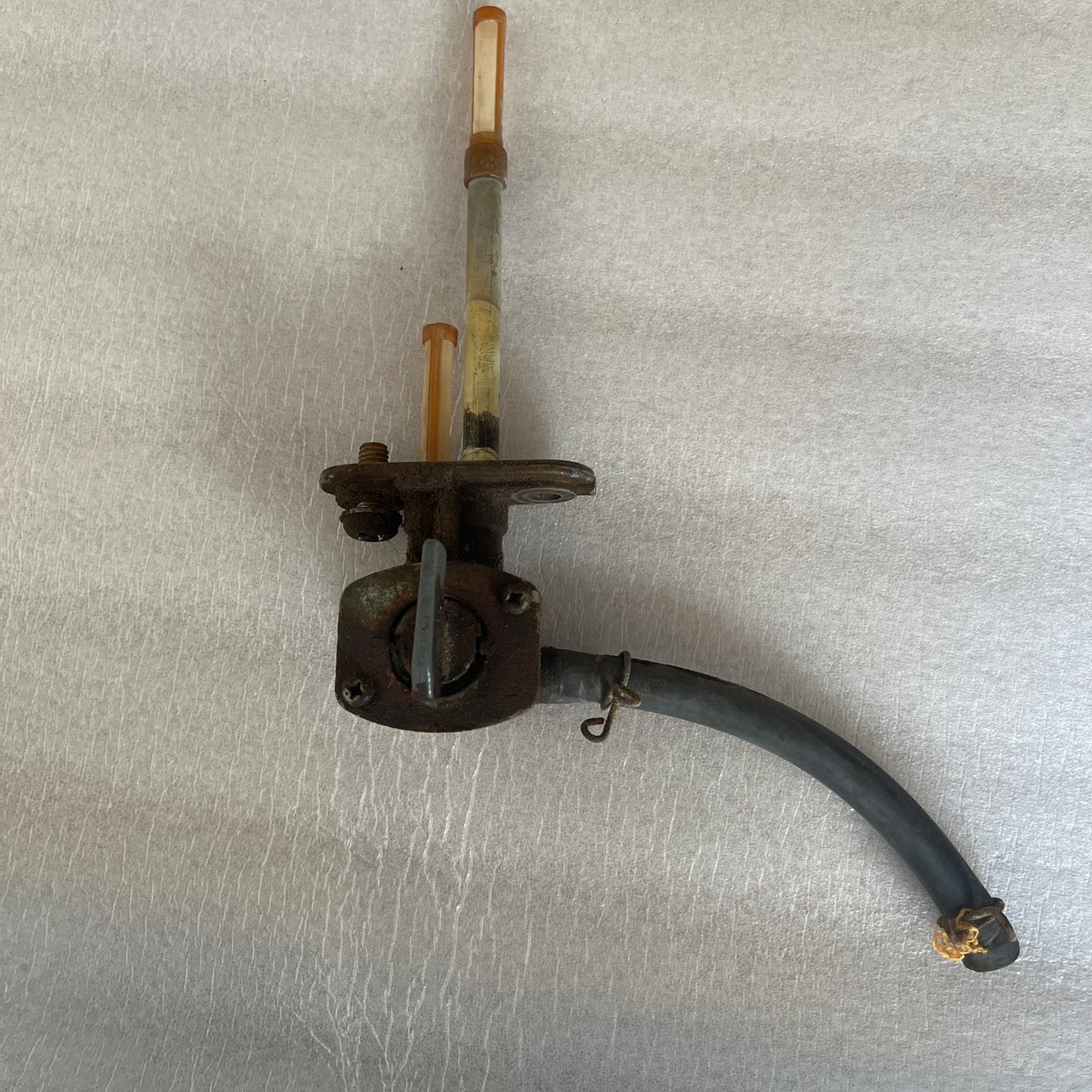 125 tw Robinet d’essence - yamaha