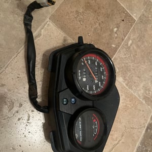 Honda 125 cbf compteur tableau de bord 2009