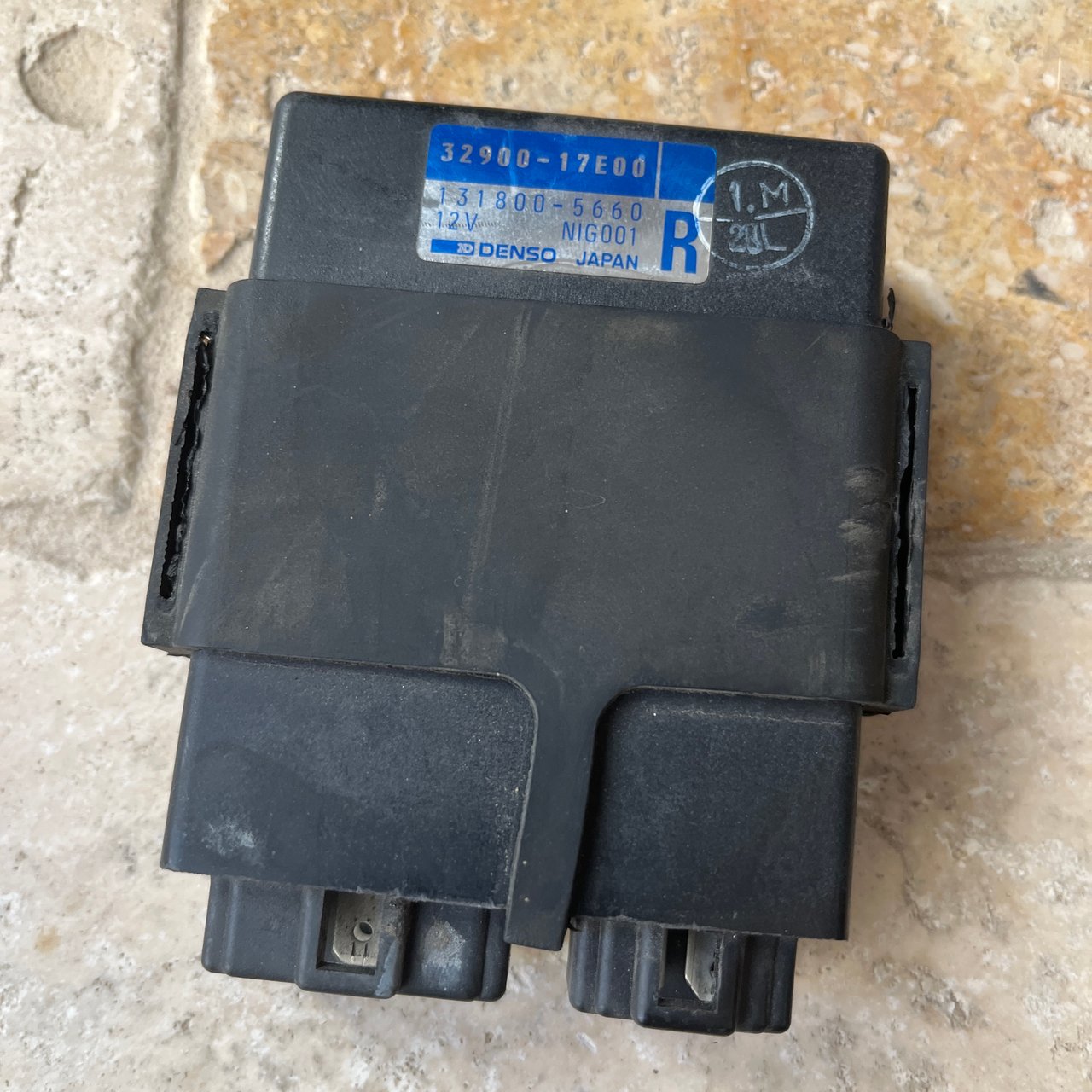 Suzuki GSX-R 750 W 1992 - 1995 - Calculateur CDI 32900-17E00