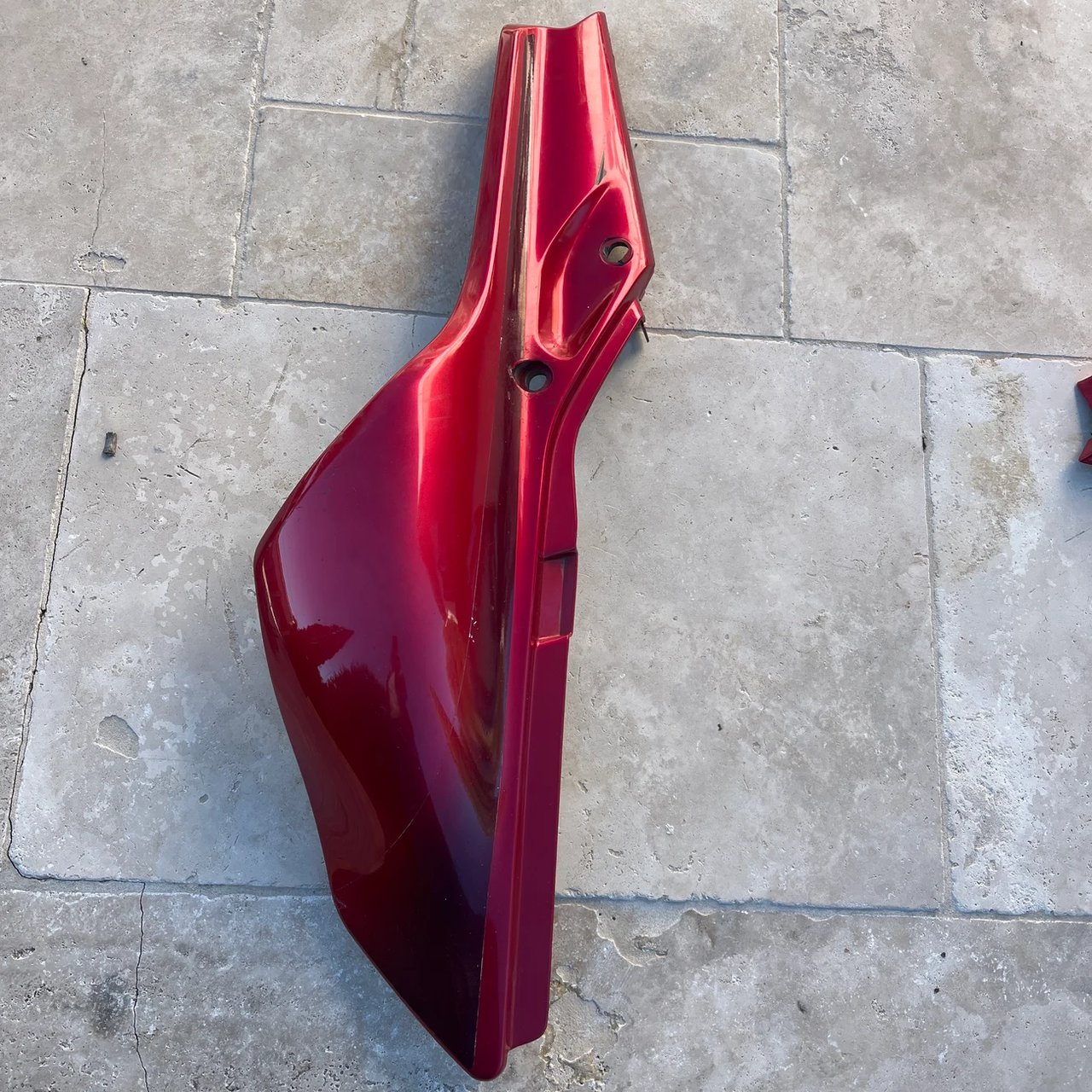 125 tdr Carenage partie arriere droit bordeau yamaha