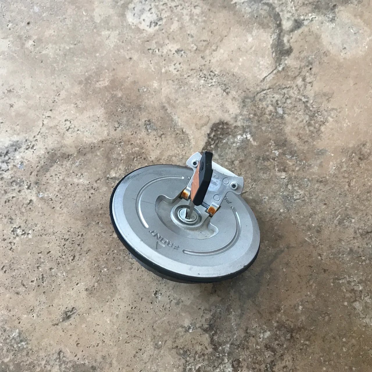 bouchon essence et sa clée- cb 600 hornet - 1998 - 2003