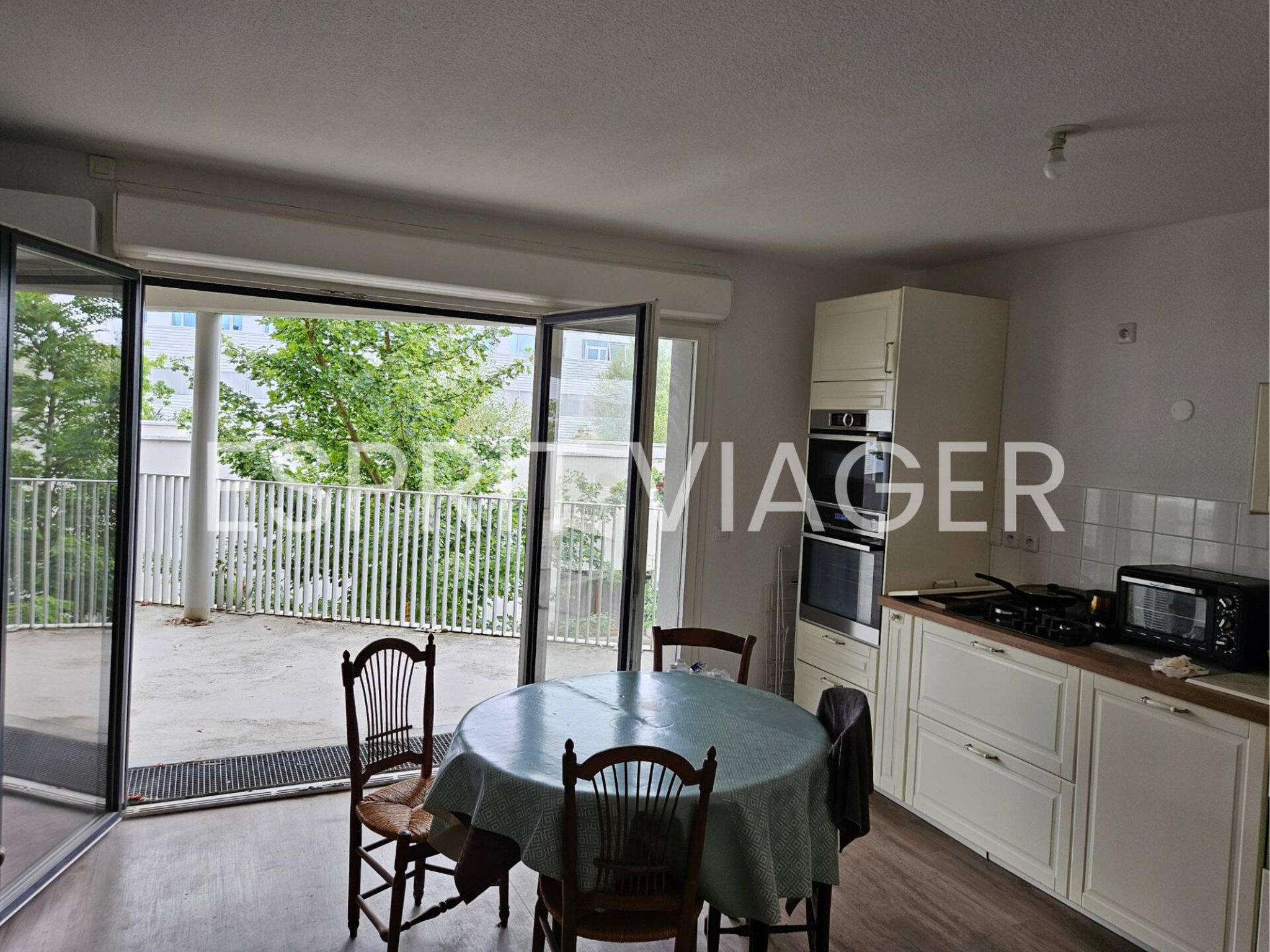 EXCLUSIVITÉ – Appartement T3 Bis vendu en viager occupé à FLOIRAC (33270) – Quartier Aréna/Tondu