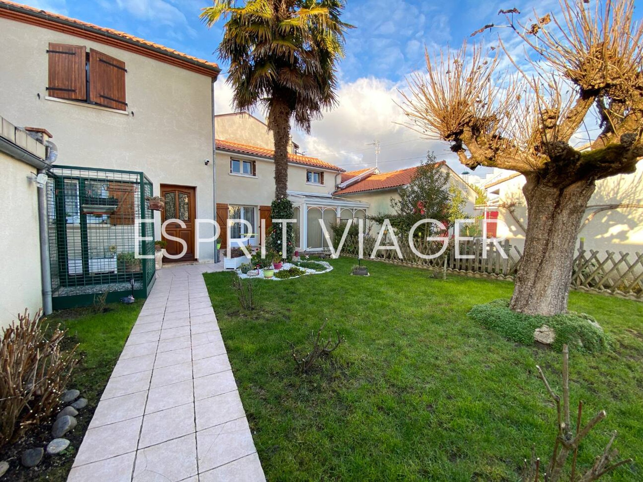 Ensemble immobilier 7 pièces – AGEN (47) – viager occupé