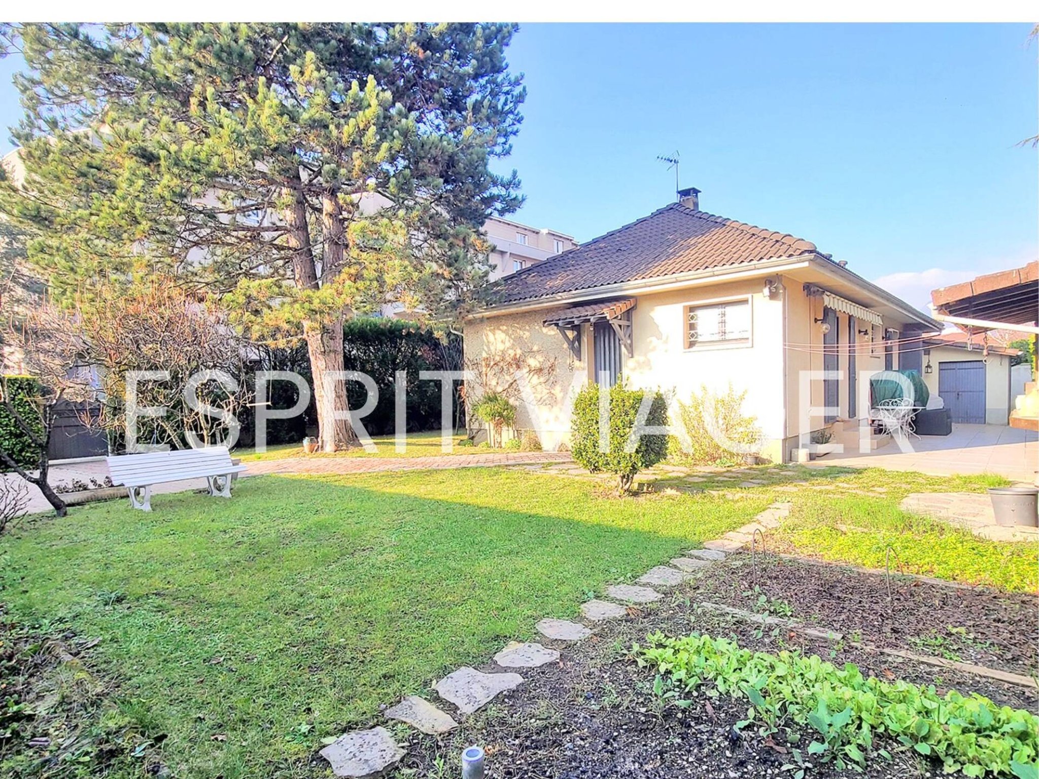 EXCLU - MAISON 4 CHAMBRES - VIAGER OCCUPE - FONTAINE (38600)