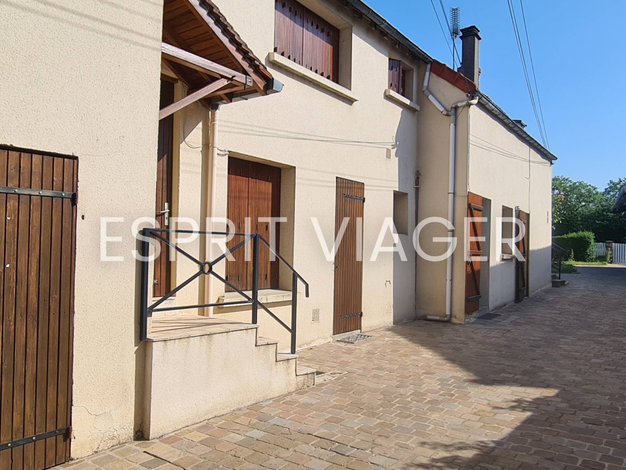 Ensemble immobilier – MAROLLES-EN-HUREPOIX – Vente à terme libre
