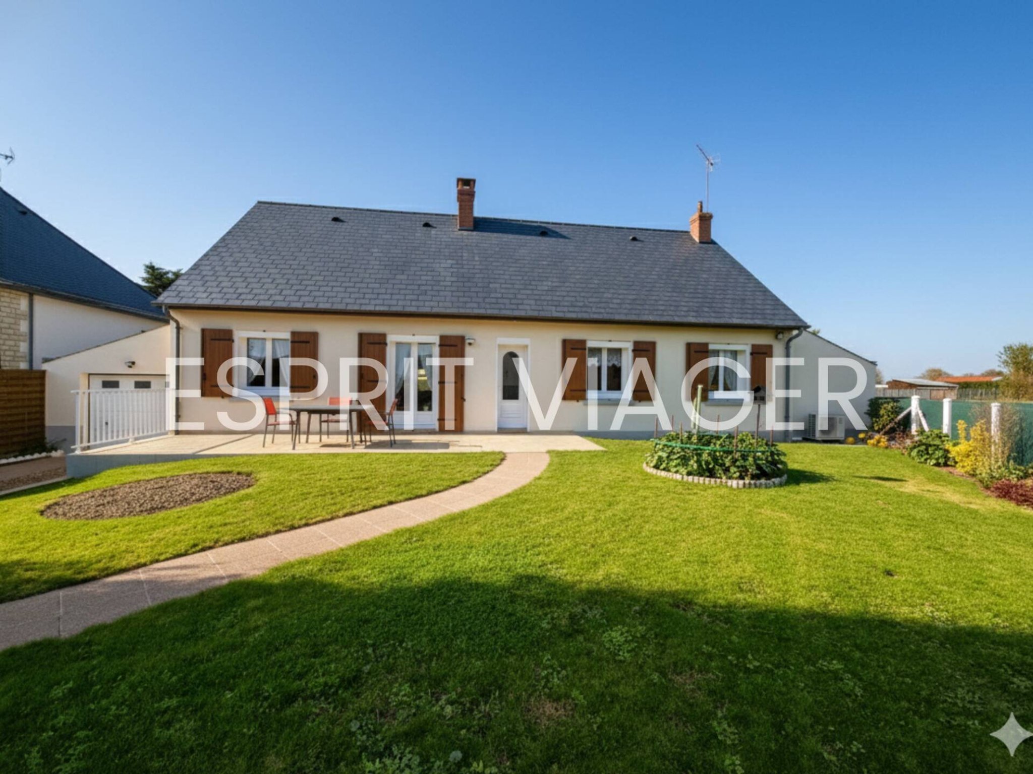 Maison 6 pièces – MONTBARROIS (45) – viager occupé