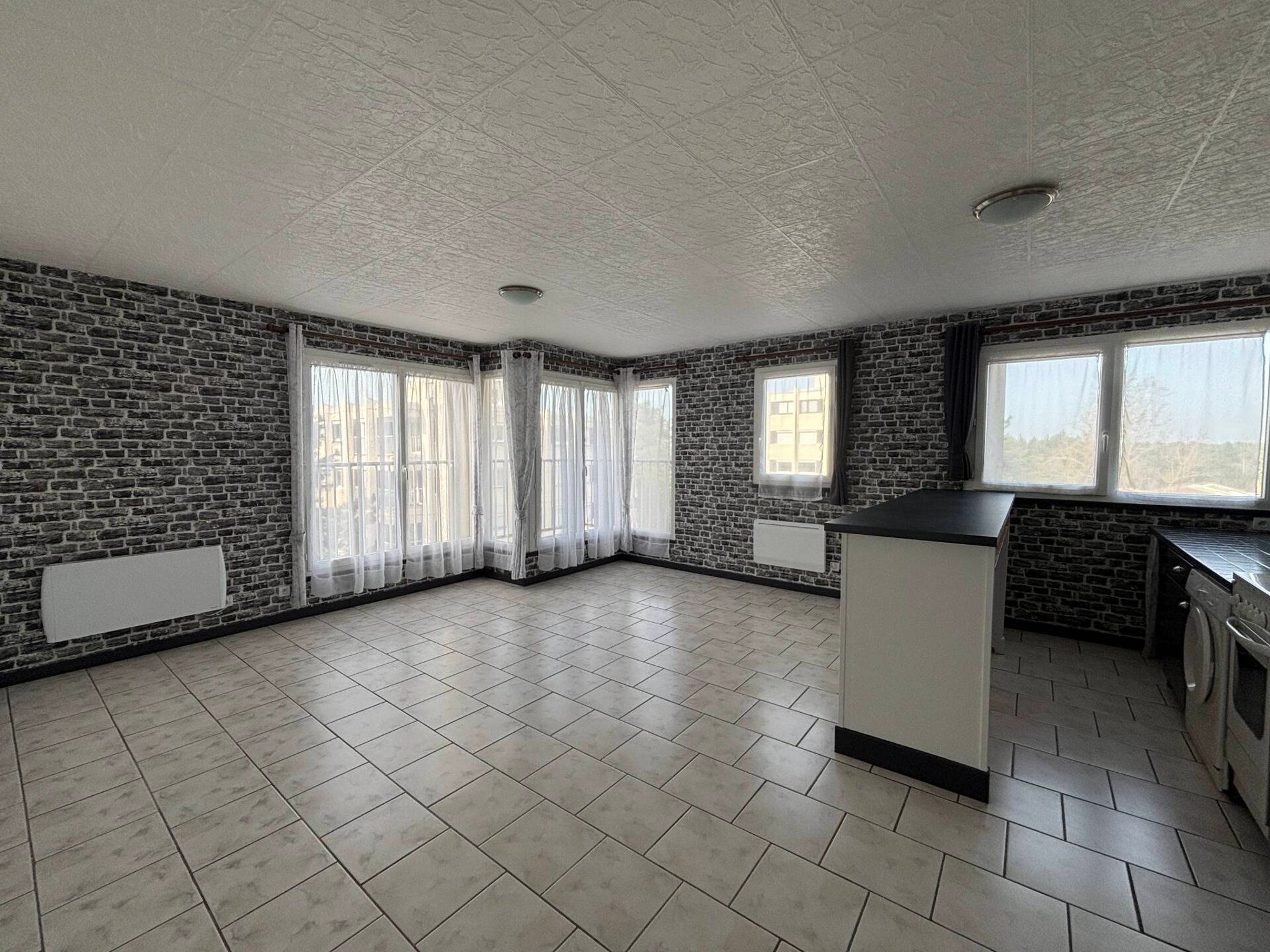 Appartement T3 - VERDON-SUR-MER - Vente à terme libre